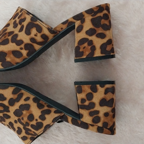Papaya leopard print open toe block heel slip on mules shoes size 5 - Picture 7 of 7